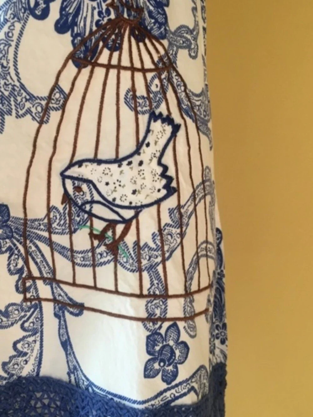 Vintage Apron by Sur La Table 🐦